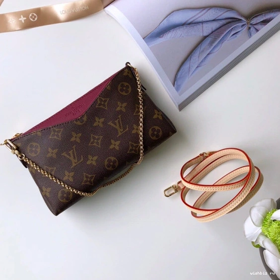 WIS Louis Vuitton PALLAS CHANELUTCH 1001